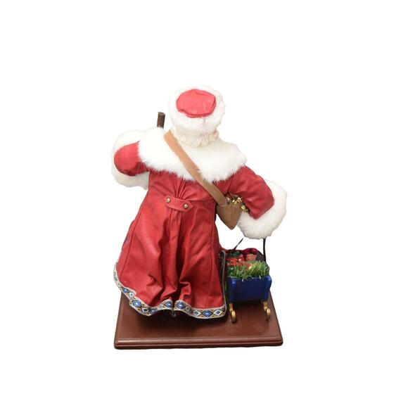 Santa's From Around the World Russian 1995 13 Inch Table Top Decoration - Picture 5 of 11